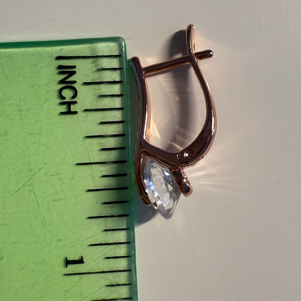 Elegant Gold Drop Earrings - Picture 2 of 2